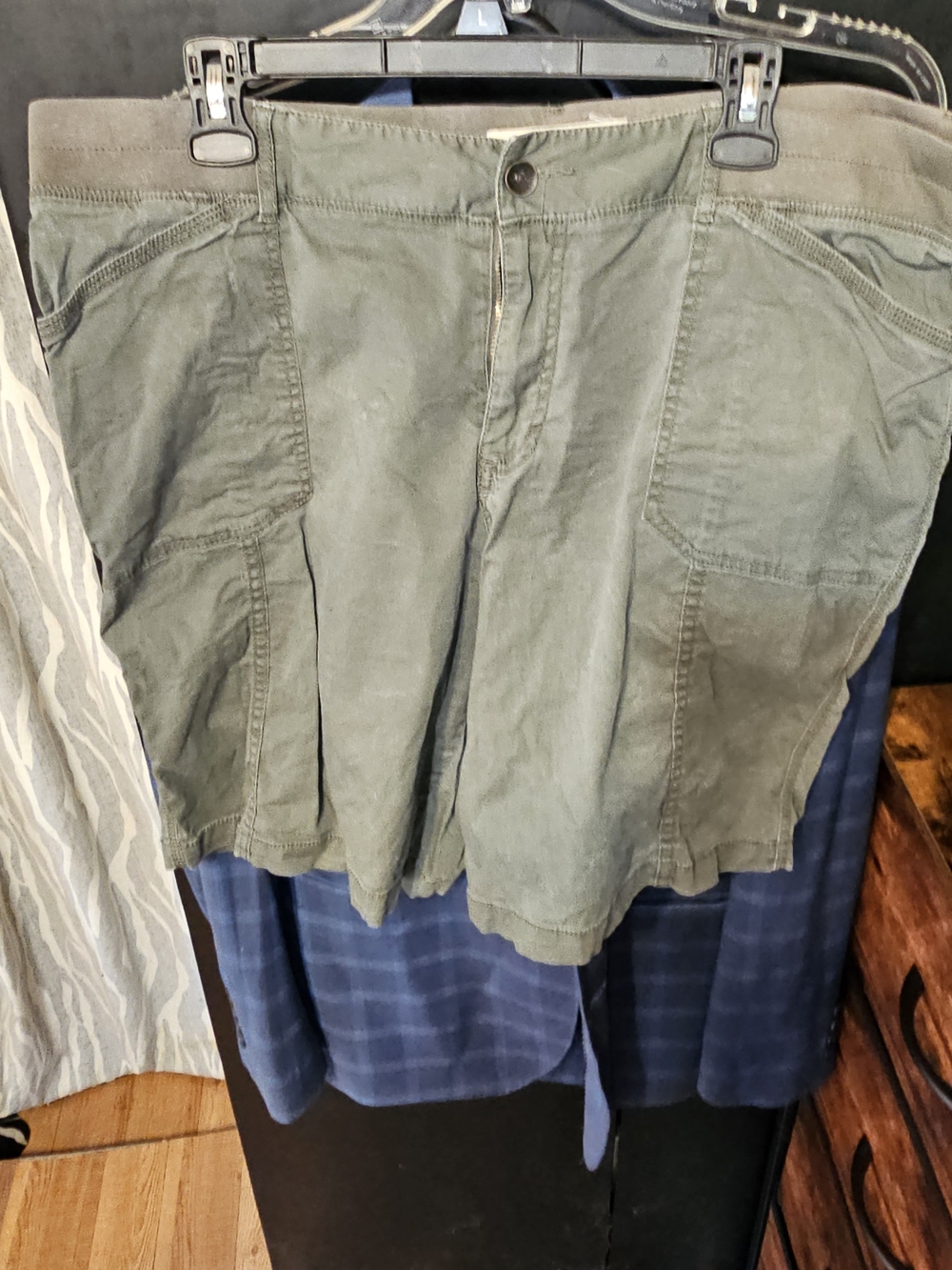 ❤️ GUC Sonoma Olive Cargo Shorts for Women Size 16W
